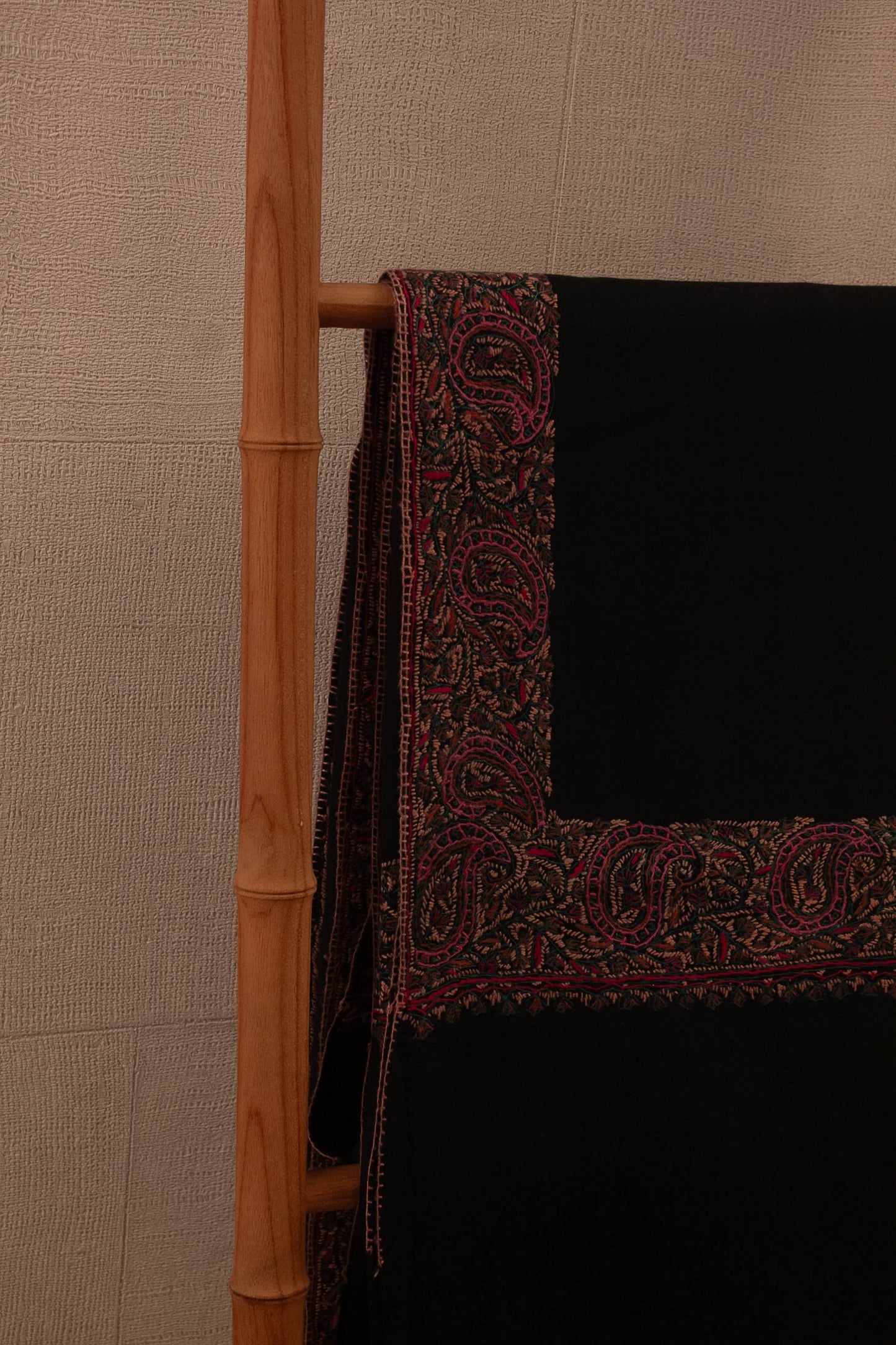SHAWL KASHMIR BORDE