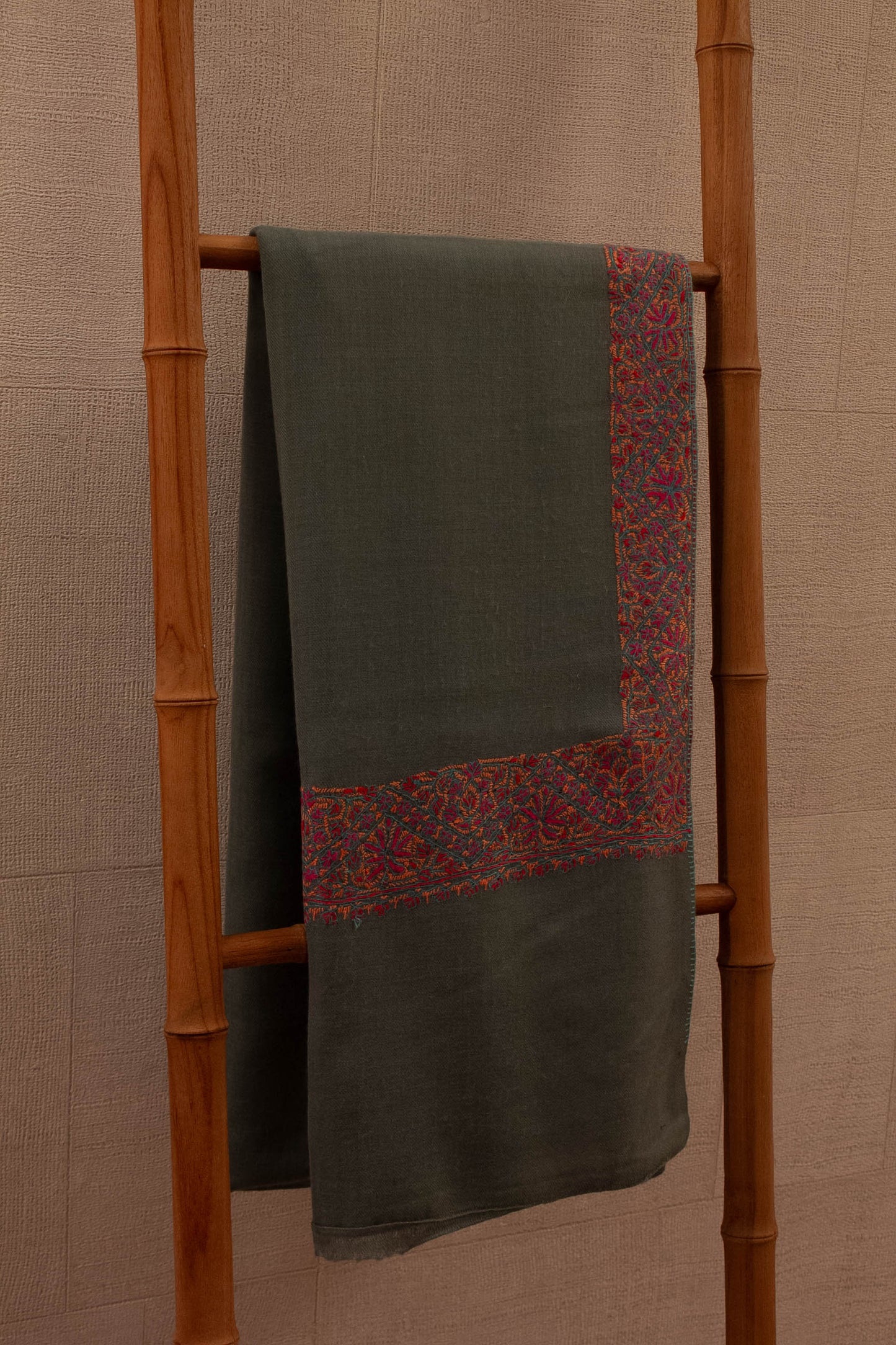 SHAWL KASHMIR BORDE